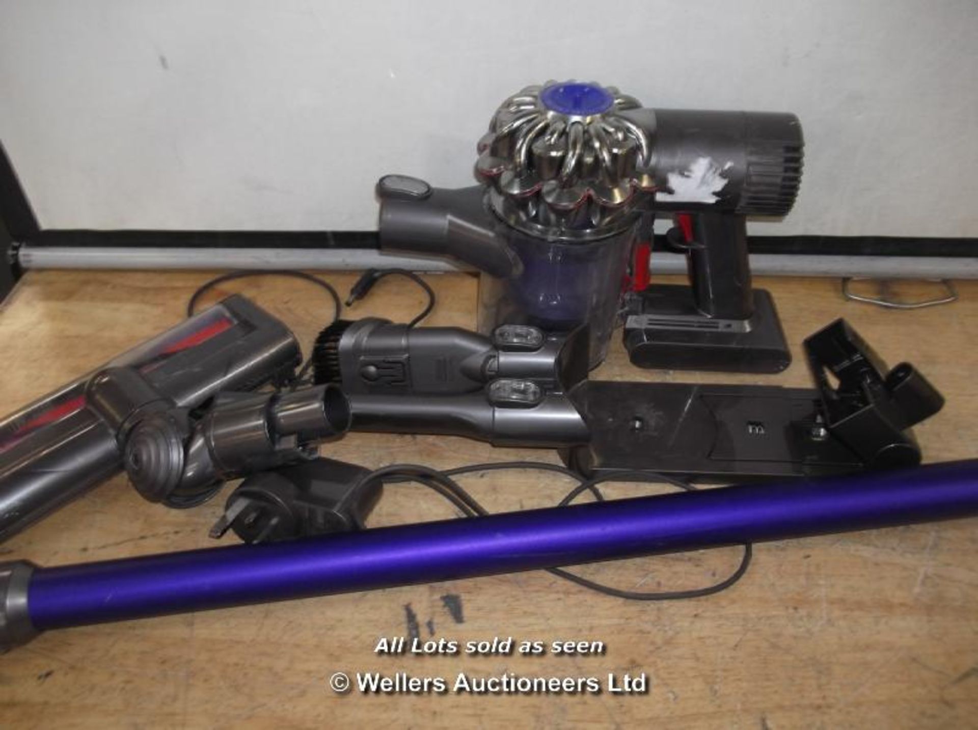 DYSON DC59 ANIMAL VACUUM HAS POWER WITH CHARGING U - Image 2 of 2