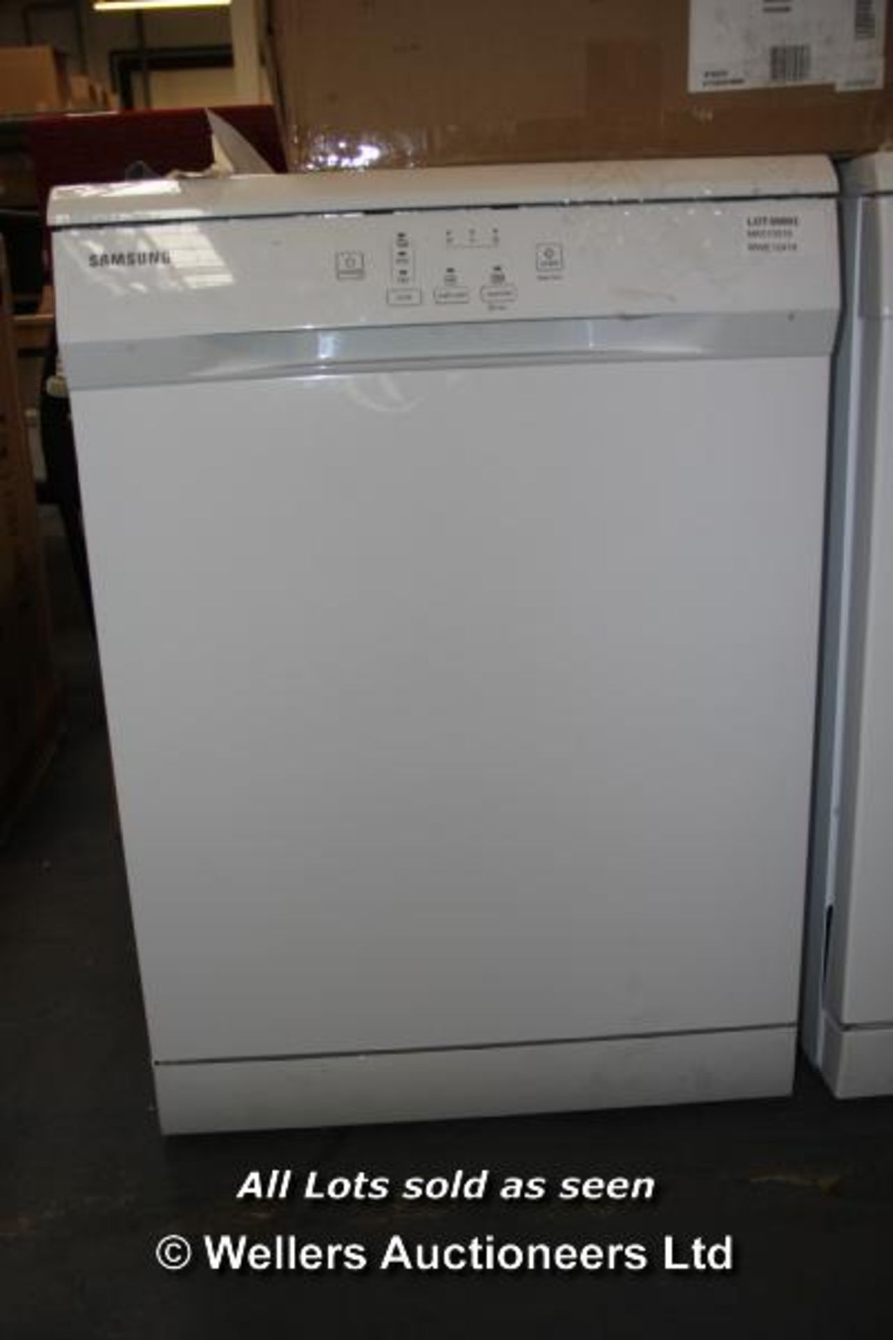 SAMSUNG DW60H3010FW FREE STANDING DISHWASHER (81705303) / GRADE: RETURNS (DC5)[{FLOOR}] [8]