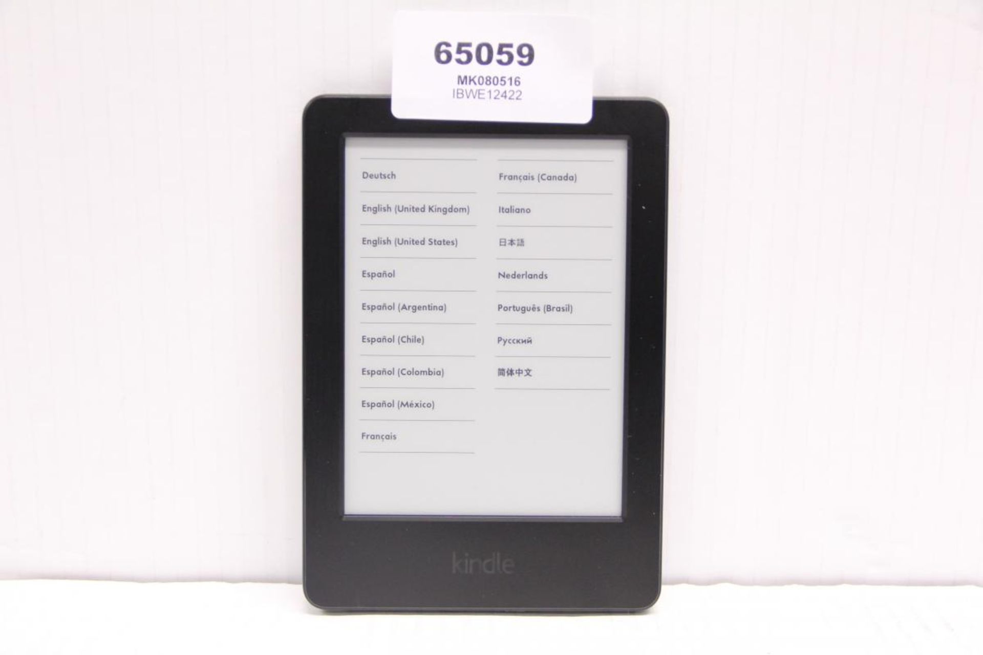 AMAZON KINDLE WP63GW 4GB / POWERS ON / NO CHARGER OR CABLE / COSMETICALLY MARKED / UNBOXED[CONFIG]