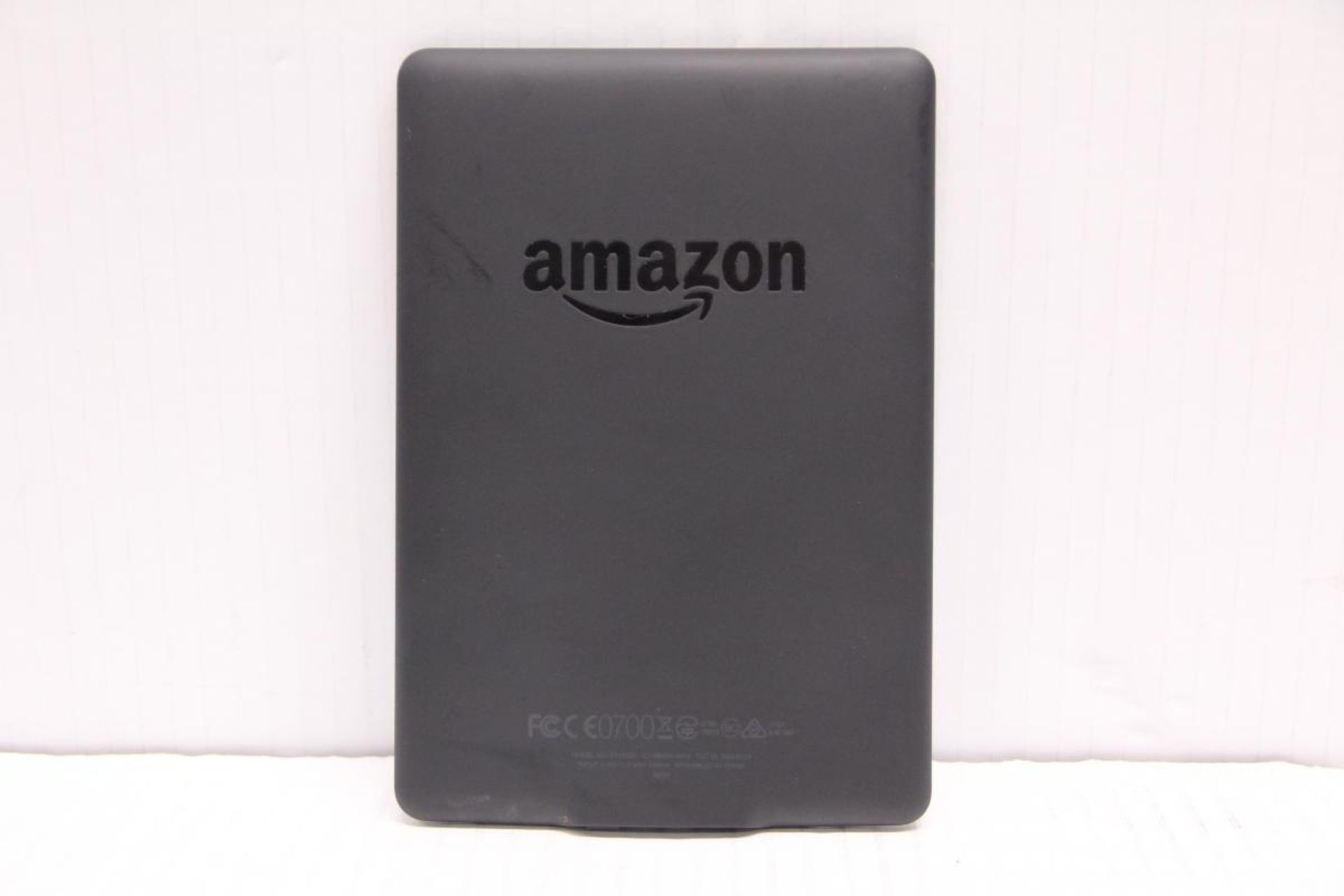 AMAZON KINDLE PAPERWHITE DP75SDI 2GB / POWERS ON / NO CHARGER OR CABLE / COSMETICALLY MARKED / - Image 2 of 2