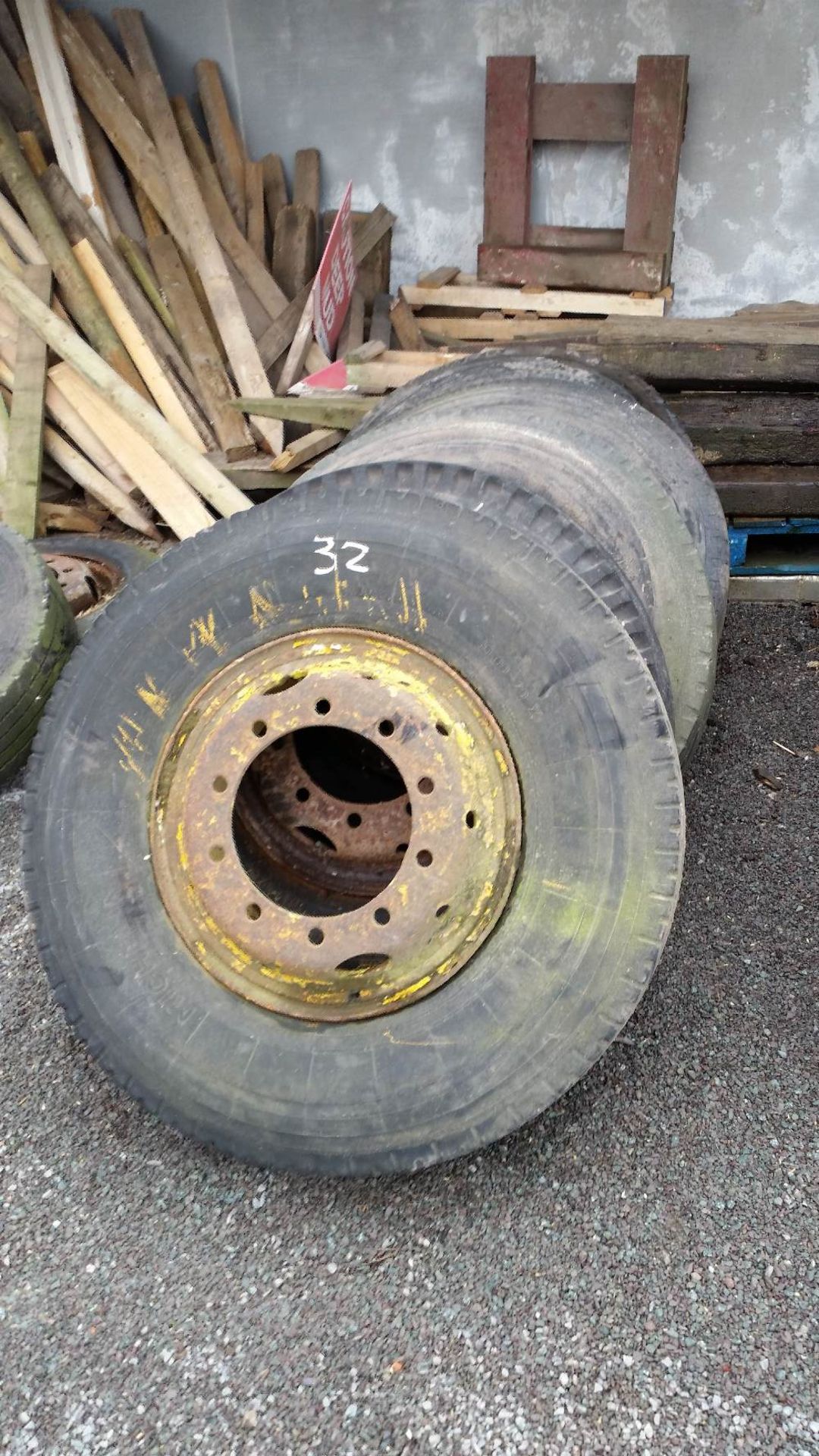 Selection Commercial 20" 10 Stud Wheels X 5