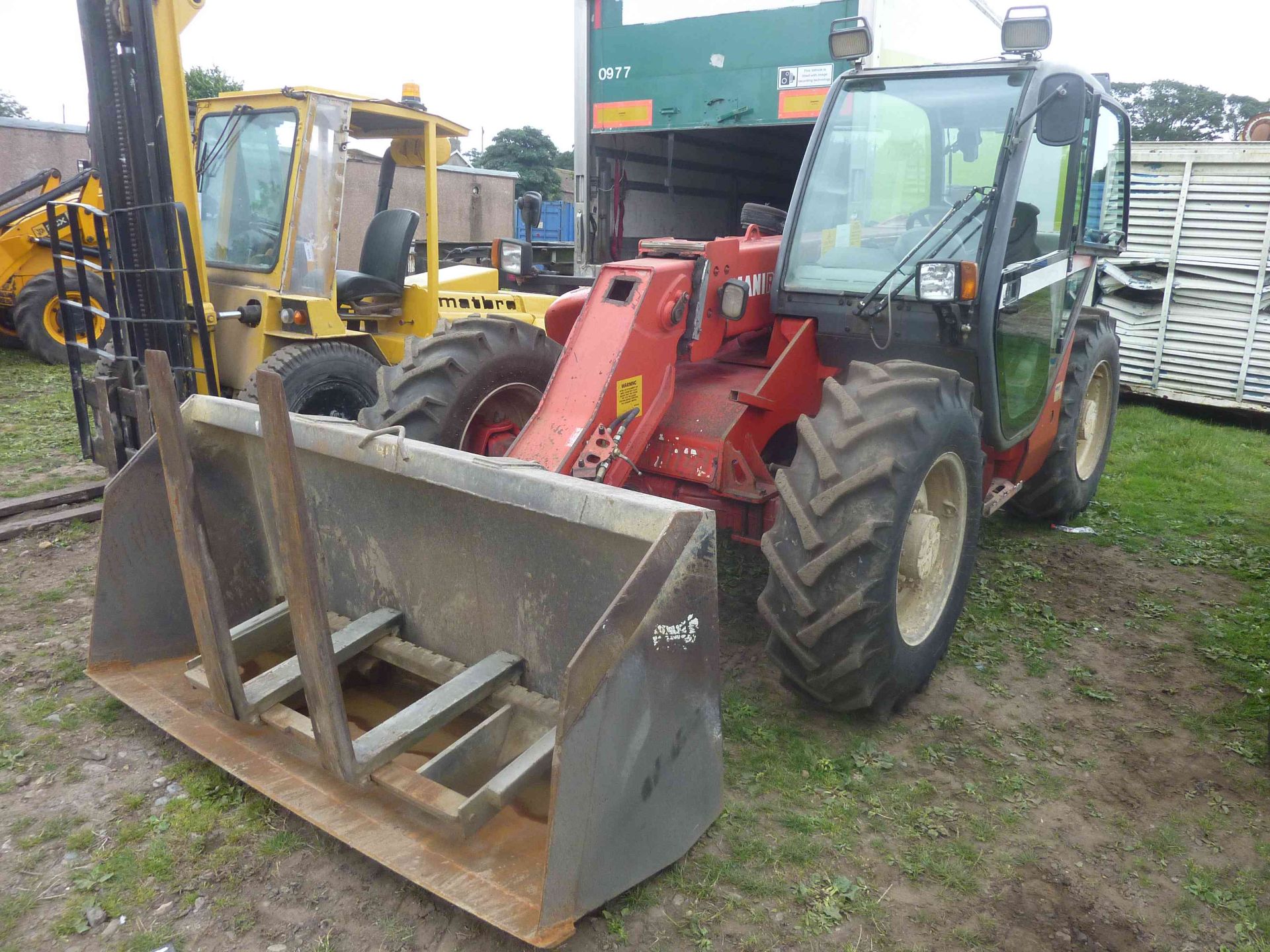 4956 Manitou 620 turbo telehandler MTL c/w bucket and tines, full farm spec, 2002