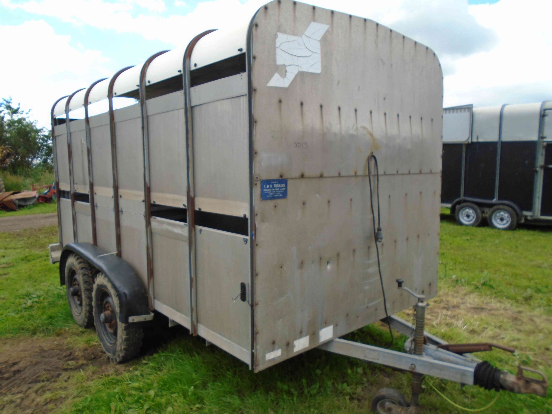 5013 Ifor Williams TA510 12' cattle trailer