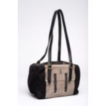 ROBERTA DI CAMERINO Borsa a due manici in tessuto beige e nero, cm 21,50 (difetti)