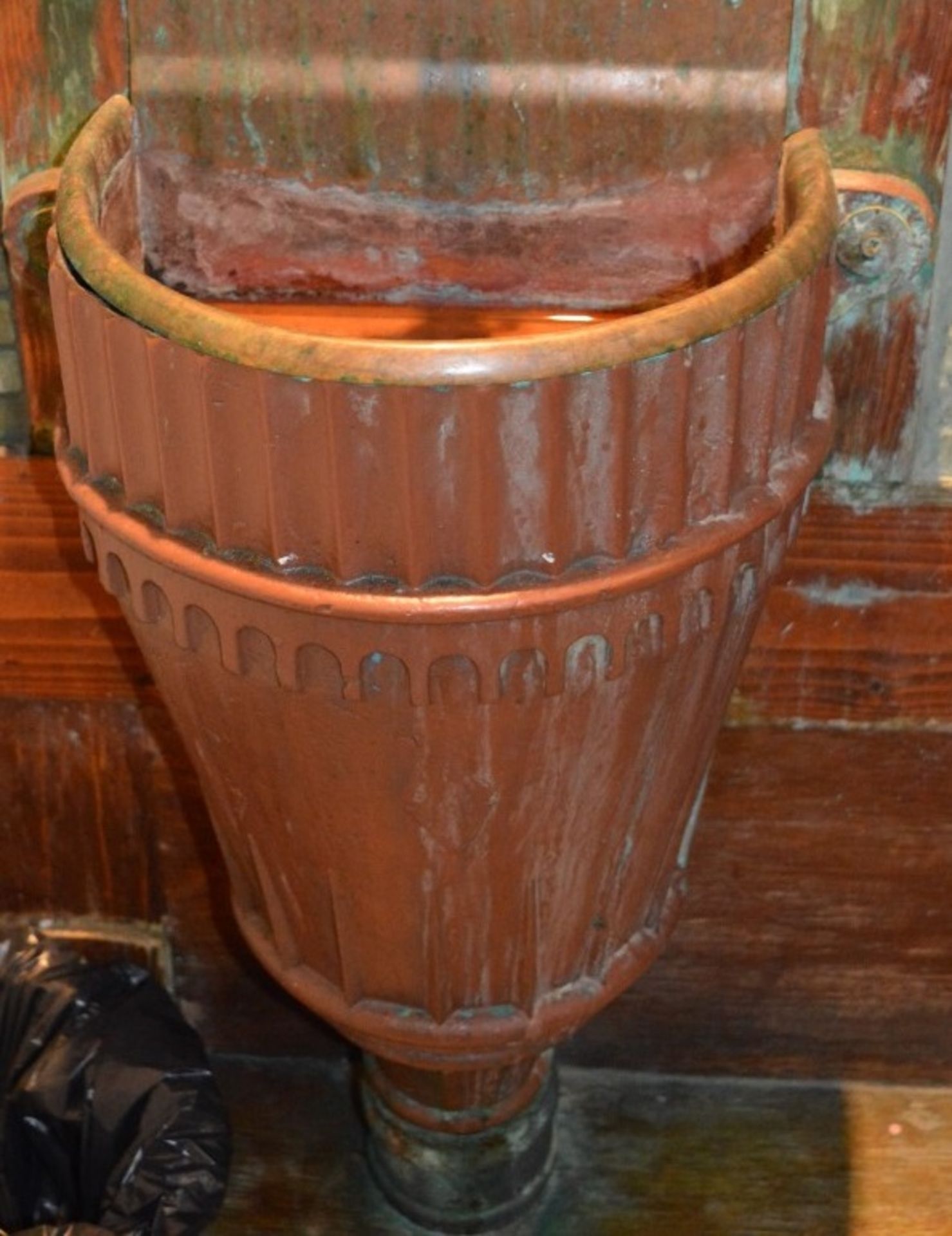 1 x Copper Gutter Leader Hopper Head - Customised Wall Mounted Sink Basin - This is a reclaimed - Image 2 of 3