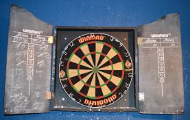 1 x Winmau Diamond Dartboard With Wooden Wall Mounted Cabinet - Ref GR007 - CL150 - Location: Canary