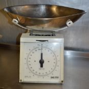 1 x Set of Salter Weighing Scales - Model 180 - 10kg Capacity - Stainless Steel Scoop Bowl - CL150 -