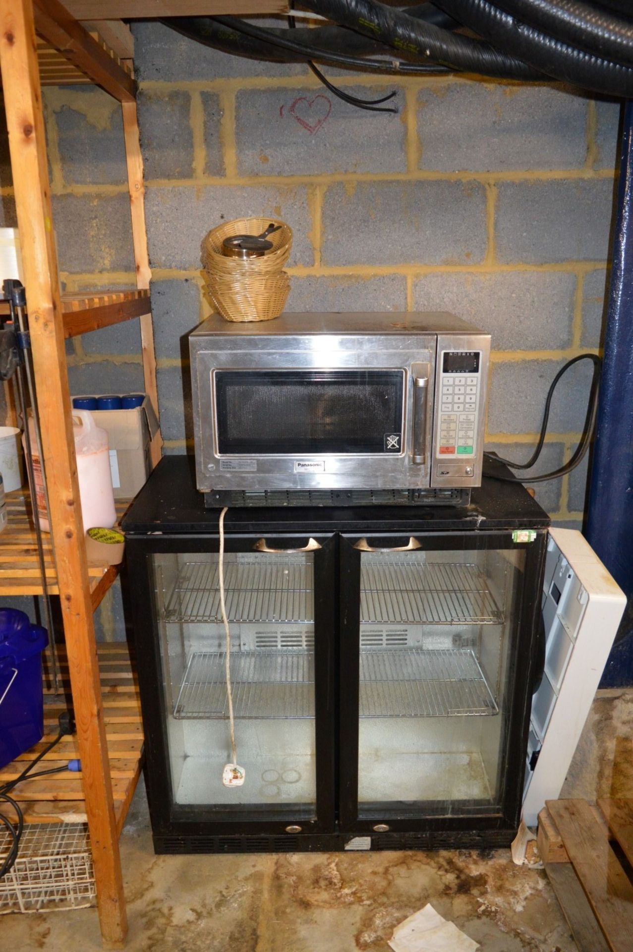 Contents of Shelving Unit Plus Stainless 5 Tier Shelf Unit, Beer Cool and Commercial Microwave - Image 3 of 15