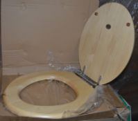 1 x Shaker Maple Wooden Toilet Seat With Chrome Fittings - Type VFM08 - High Quality Vogue Bathrooms
