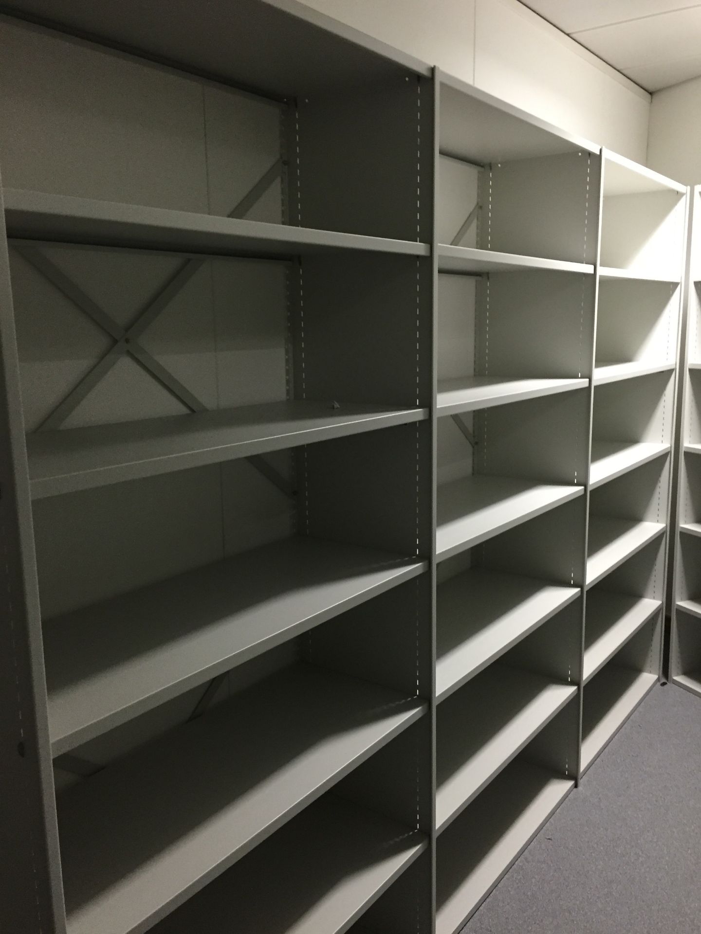 3 x Modern Light Grey Metal Storage Bays - Includes 4 Uprights and 21 Shelves Providing 18 Usable - Image 3 of 5