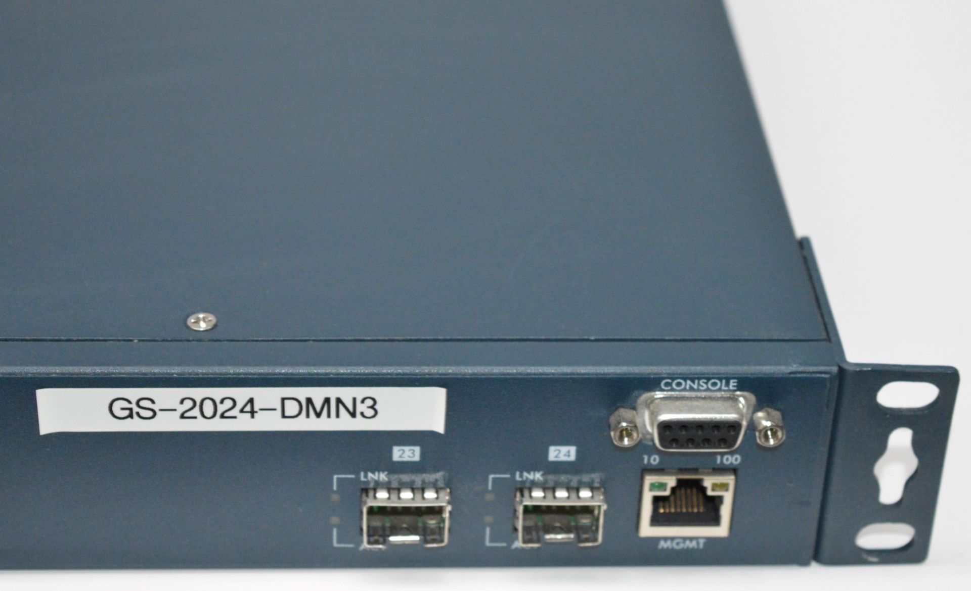 1 x Zyxel 24 Port Layer 2 Managed Gigibit Switch With Fiber Ports - Model GS-2024 - CL159 - Ref - Image 3 of 6