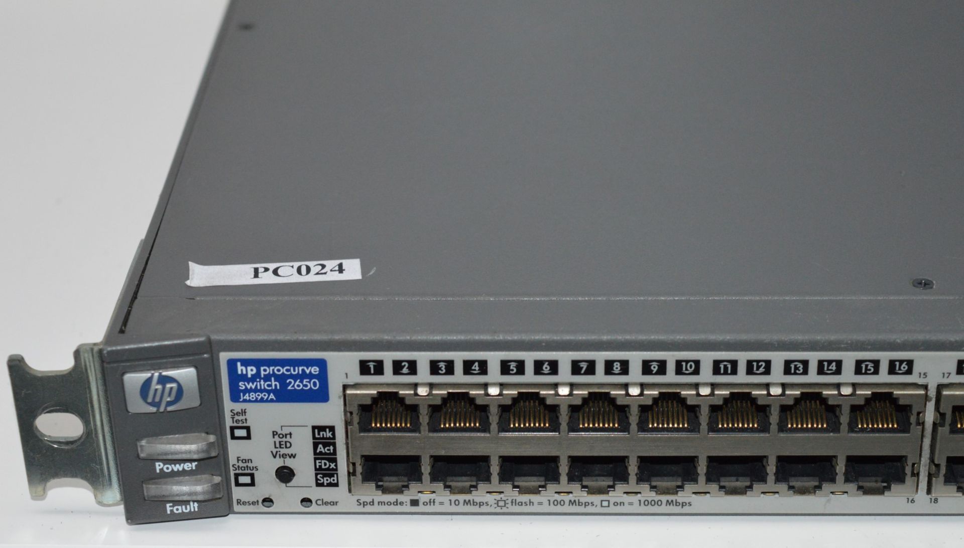 1 x Hewlett Packard Procurve 2650 24-port Fast Ethernet Network Switch - CL159 - Ref PC024 - - Image 3 of 5