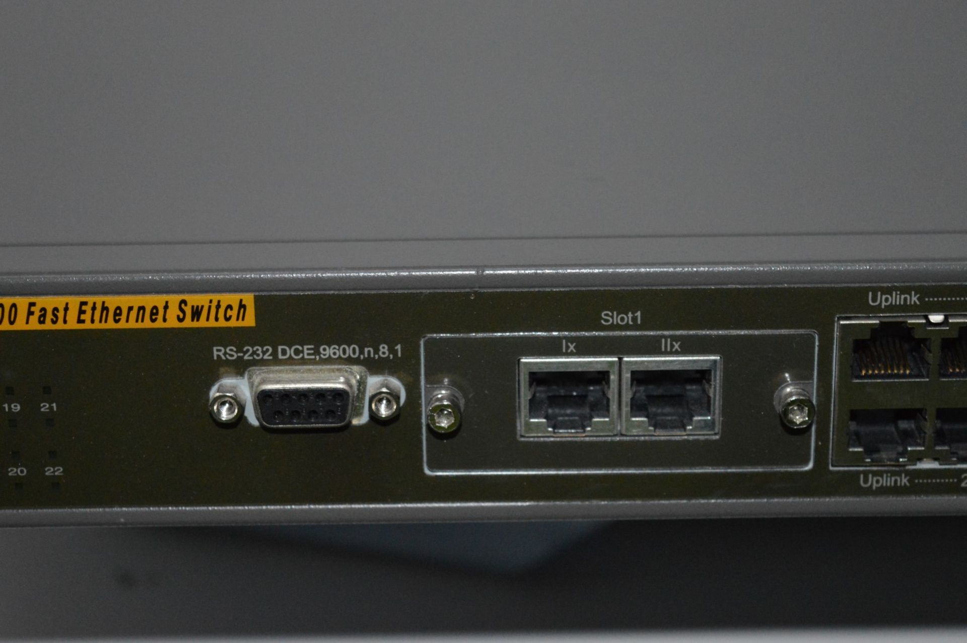 1 x D-Link DES 3225G 24 ports Fast Ethernet 100Base-TX Managed Switch - CL159 - Ref PC031 - - Image 3 of 6