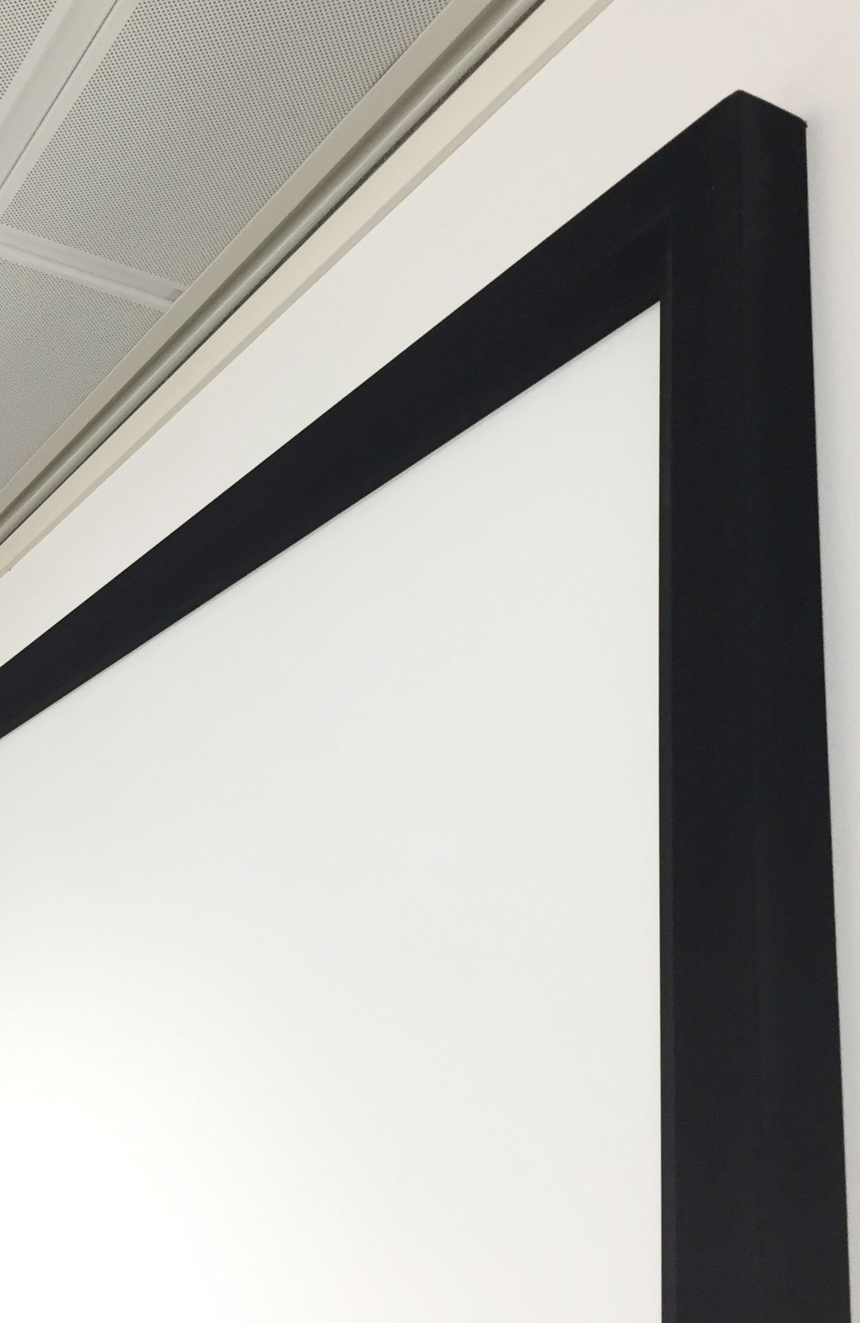 1 x Fixed Frame CINEMATIC Projection Screen - Large Size With Deep Black Velvet Surround - Size - Image 3 of 4