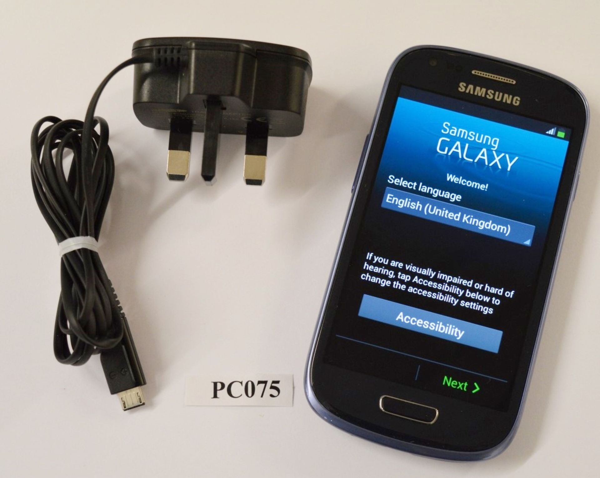 1 x Samsung Galaxy S3 Mini Mobile Phone - Pebble Blue - Features Dual Core 1ghz Processor, 1gb