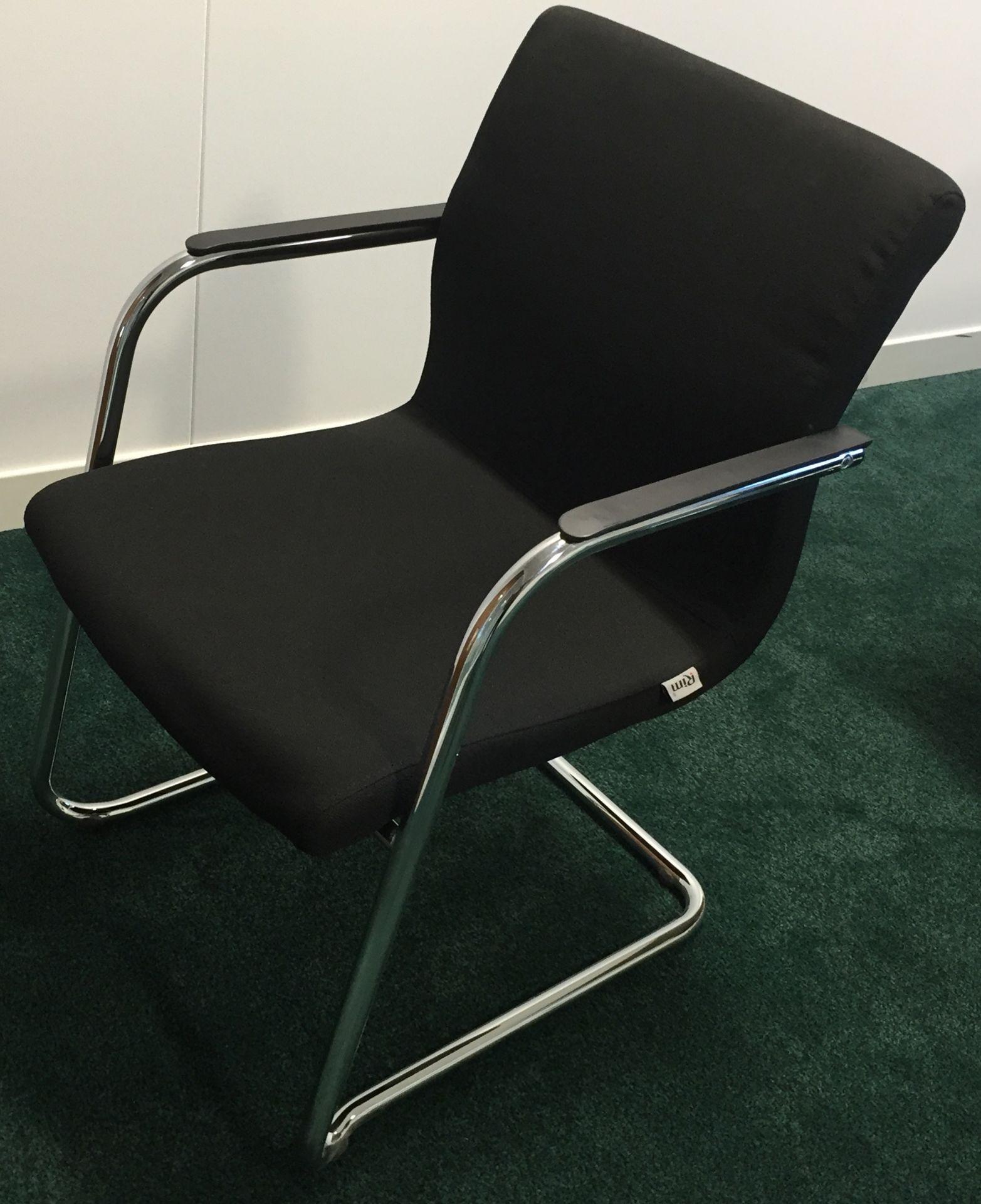1 x Designer RIM Office Chair - Suitable For Desk Use, Meeting Tables or Conference Rooms - Features - Image 6 of 6