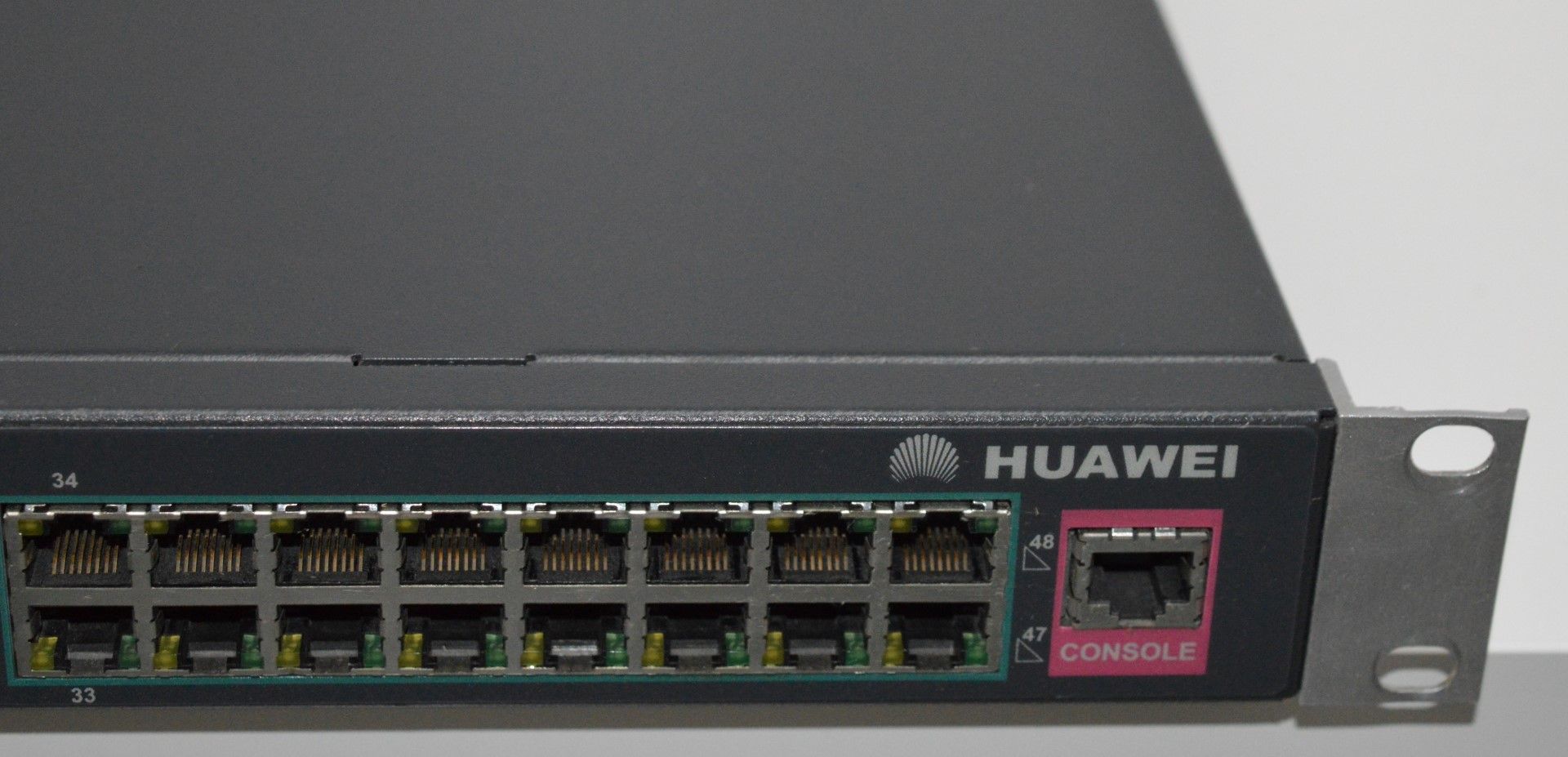 1 x Huawei Quidway S3050 Series Switch - CL159 - Ref PC002 - Location: Altrincham WA14 - Image 3 of 5