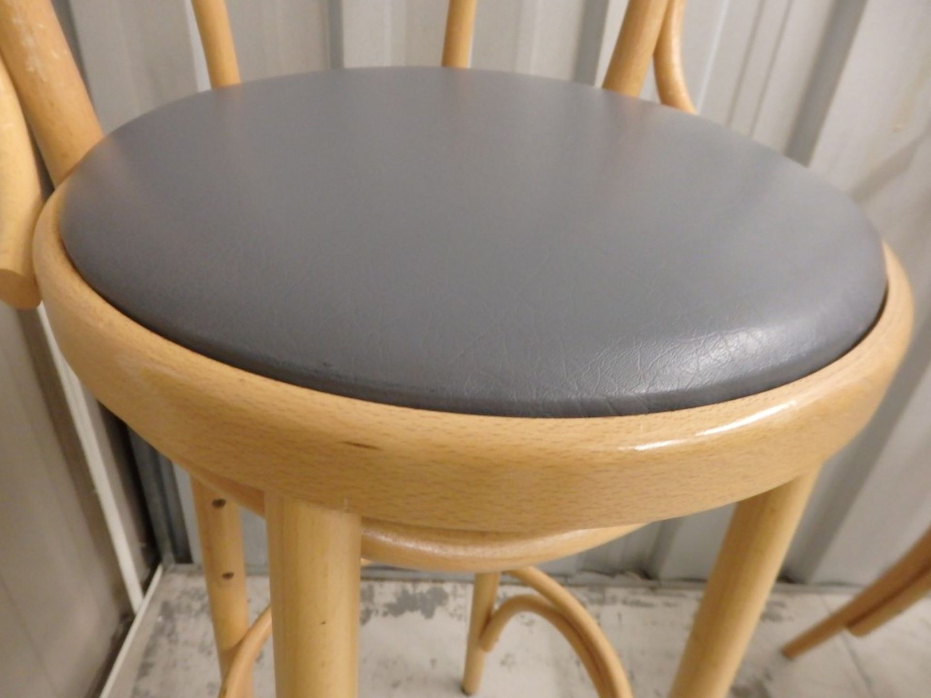 10 x Quality Barstools With Grey Leather Seat - Seat 40cm Diameter x Height 82cm (back height 114cm) - Image 3 of 6
