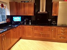 1 x Bespoke Kitchen With Granite Tops, Solid Wood Doors And Modern Neff Appliances - Superbly