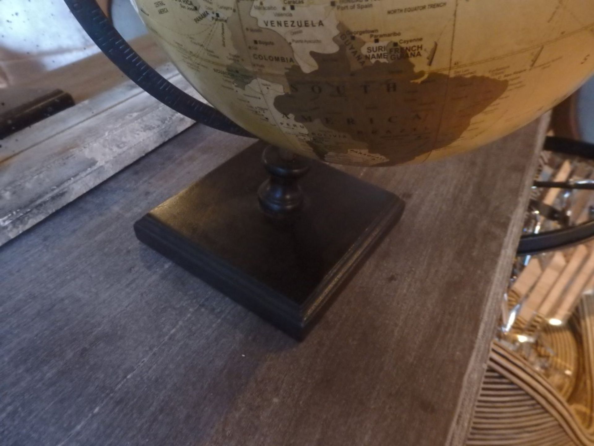 1 x Globe On Wooden Stand - Dimensions: W x H x D - Ref: DE081 (RBED) - CL122 - Location: Bury BL8 - Image 4 of 5