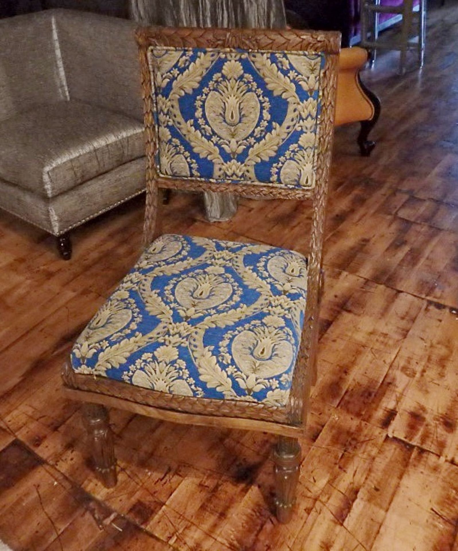 1 x Carved Period Reproduction Dining Chair - Dimensions: H100 x W40 x D55cm - Ref: DE065 (AWL) -