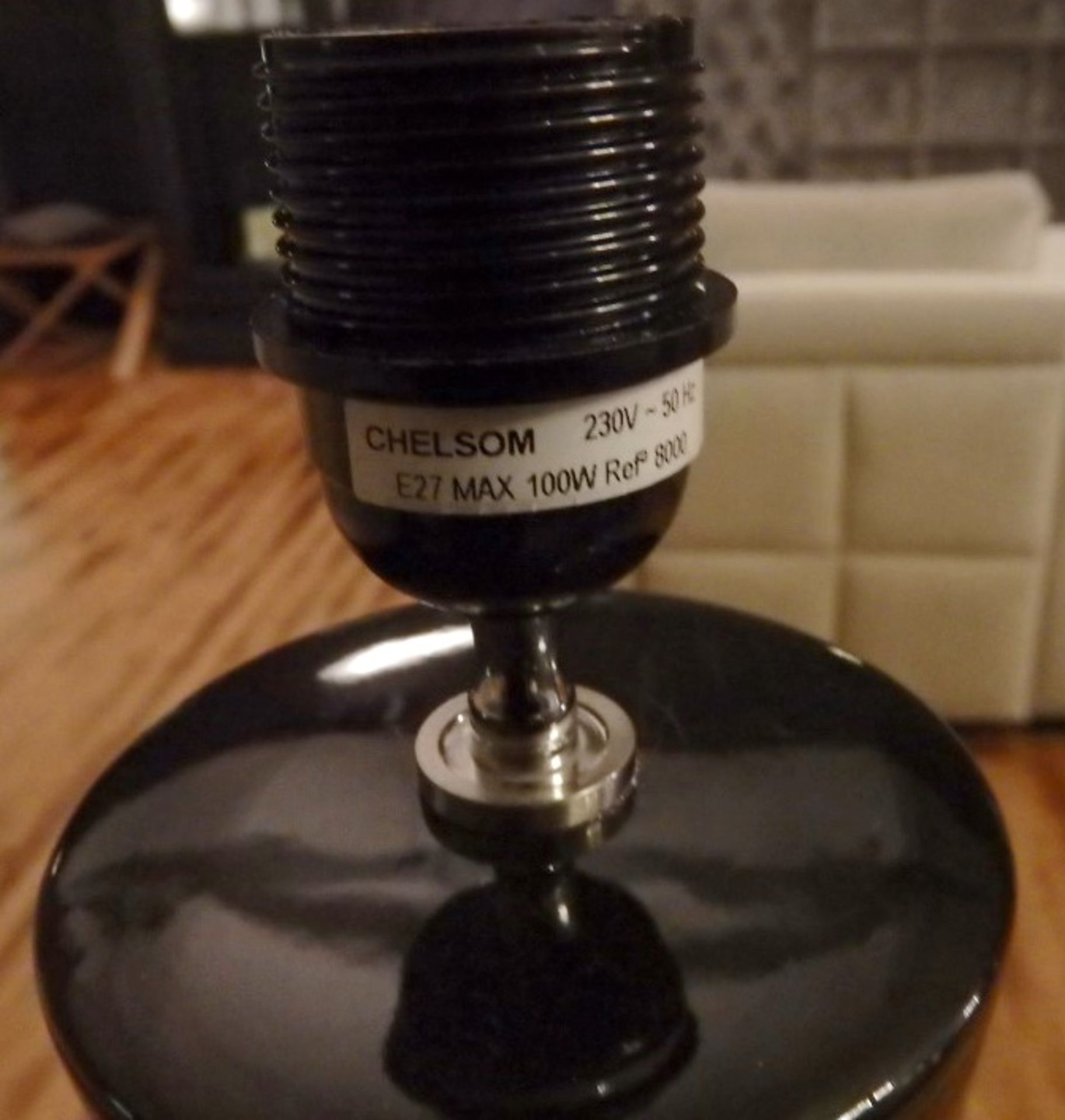 1 x  Chelsom Large Black Ceramic Lamp - Dimensions: W x H x D - Ref: DE102 (RBED) - CL122 - - Image 3 of 4