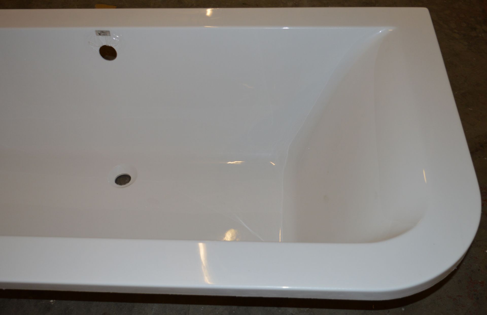 1 x Vogue Bathrooms Options Back to Wall D Shape Double Ended Acrylic Bath With Side Panel - Stylish - Image 6 of 8