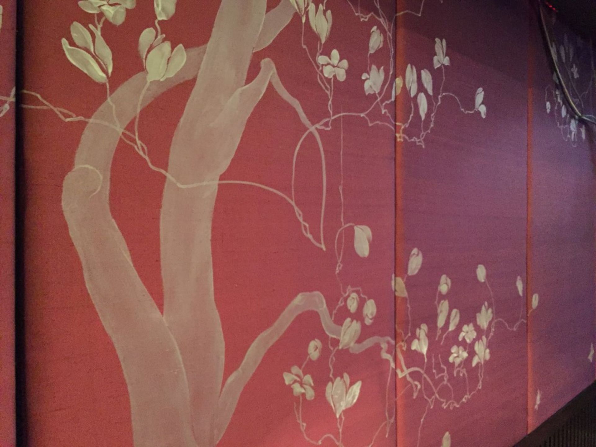 6 x Padded Silk Oriental Themed Wall Panels in deep red with tree theme - Each Panel measures - Image 5 of 8