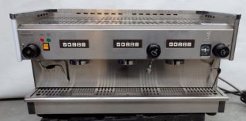 1 x Bezzera B2000 Compact DE 3GR 240v Commercial Espresso Coffee Machine - CL007 - ACE030 -