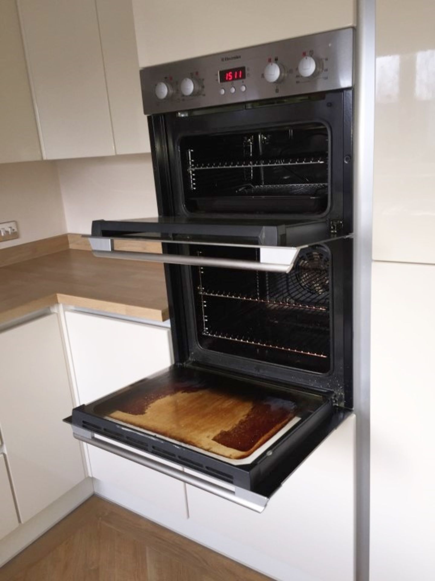 1 x Panorama Modern White Gloss Handless Kitchen With Timber Worktop And Appliances – Approx 2 years - Image 37 of 40