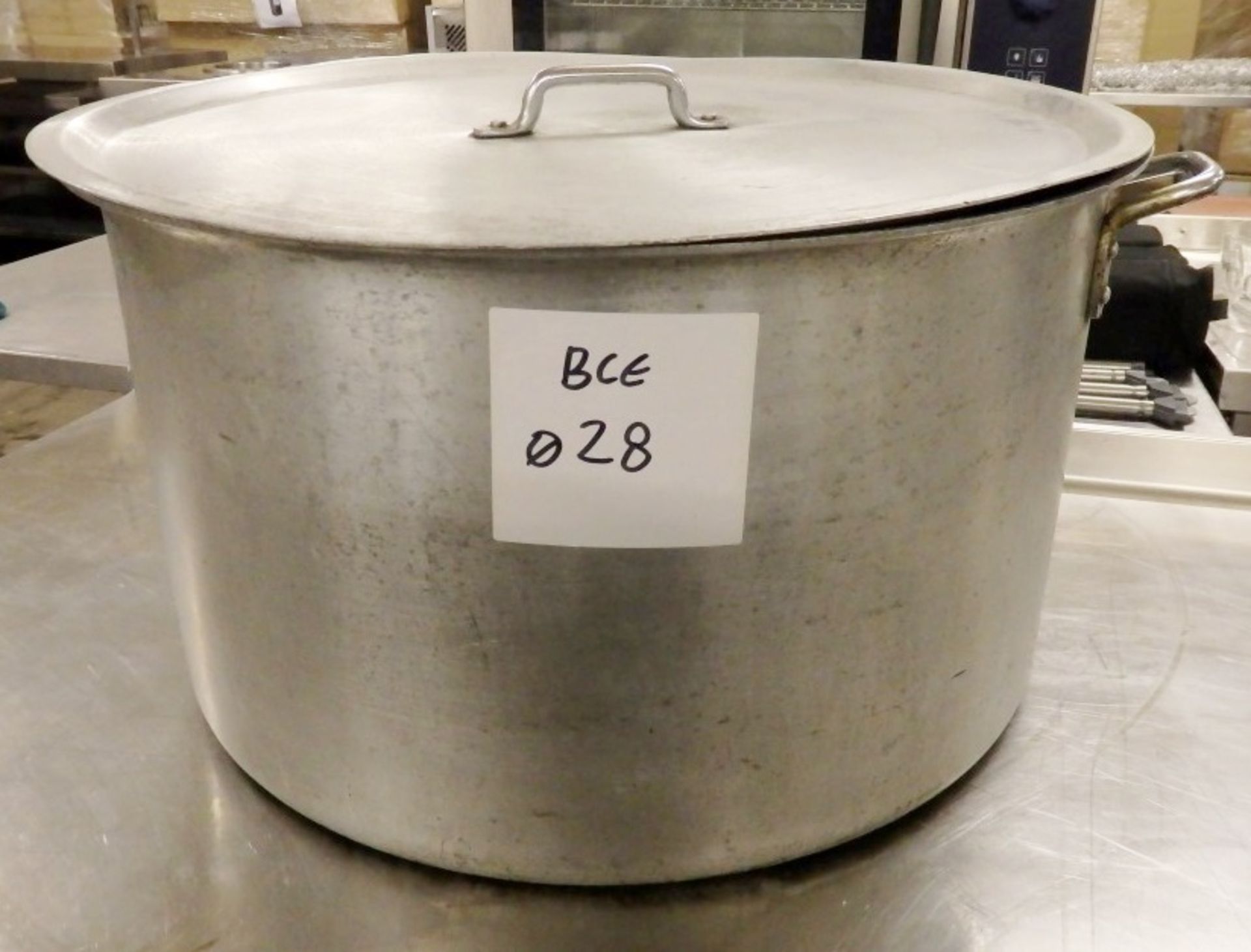 1 x Large Stainless Steel Cooking Pot With Lid - Dimensions: H34 x Diameter 57cm - Ref: BCE028 -