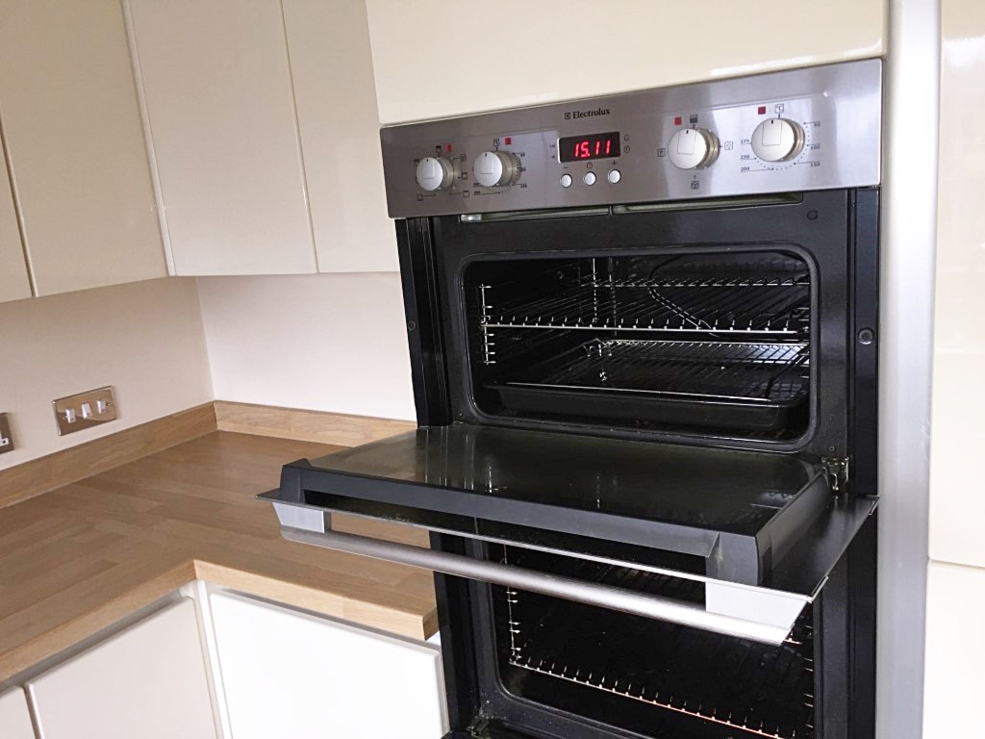 1 x Panorama Modern White Gloss Handless Kitchen With Timber Worktop And Appliances – Approx 2 years - Image 36 of 40