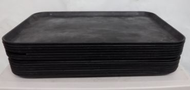 14 x Large Black Heavy Duty Plastic Trays – Ref : ACE051 – Dimensions : 45x65cm - Used - Recently