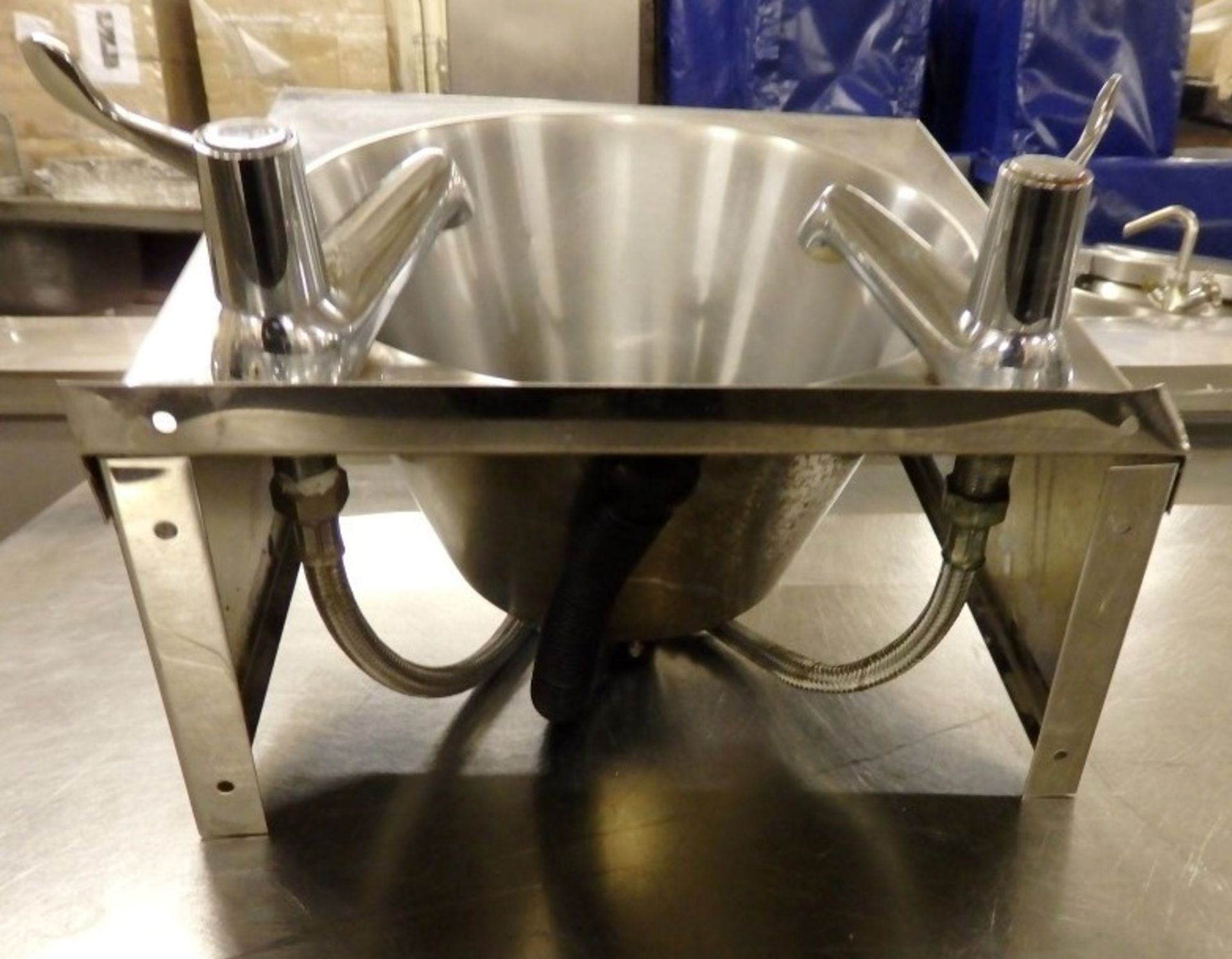 1 x Stainless Steel Wall Mounted Sink Basin - H30 x W34 x D35cm - Suitable For Commercial Kitchens - - Image 6 of 9