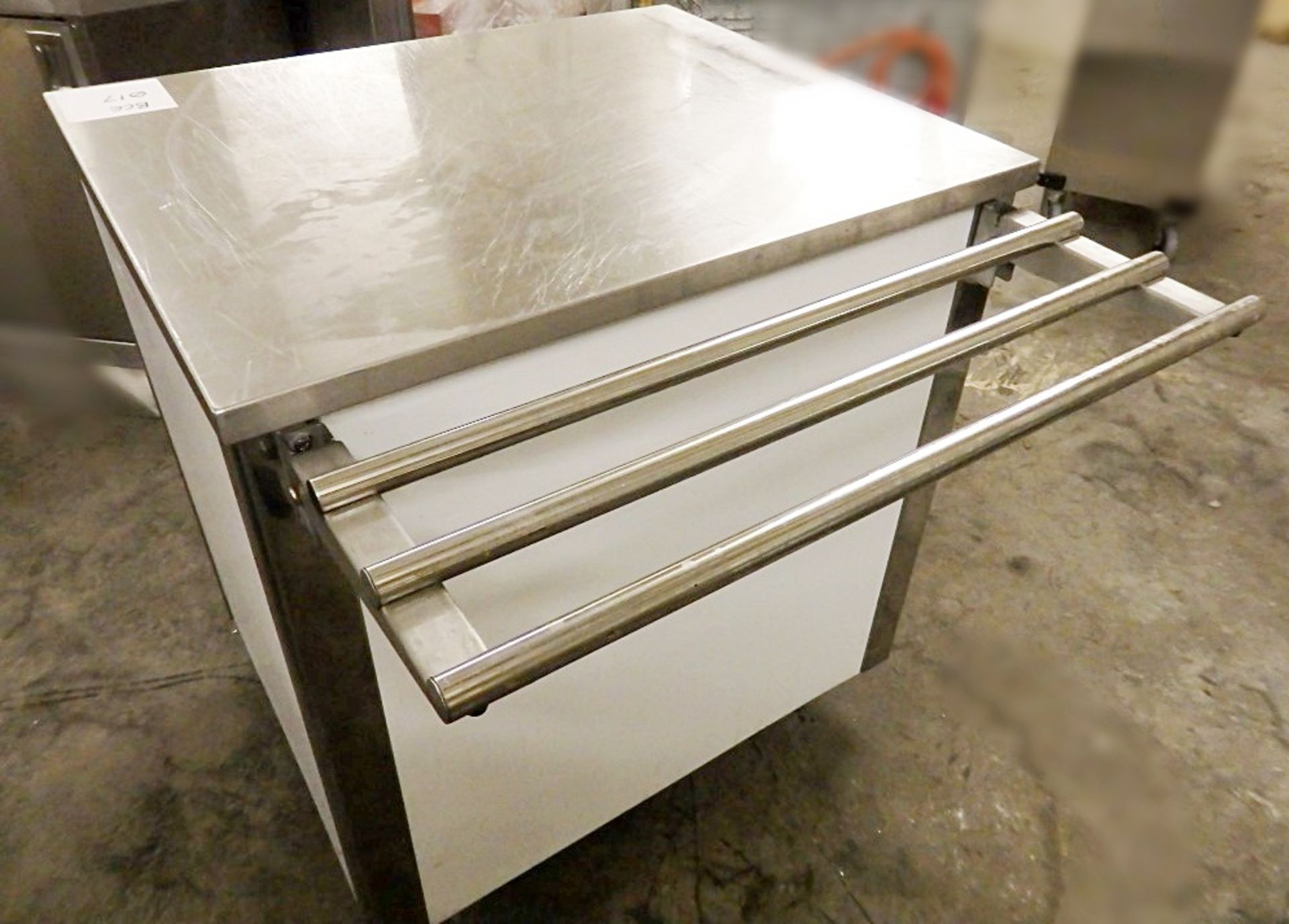 1 x Serving Counter With Storage - On Castors For Maneuverability - Ideal For Pub Carvery, Canteens,