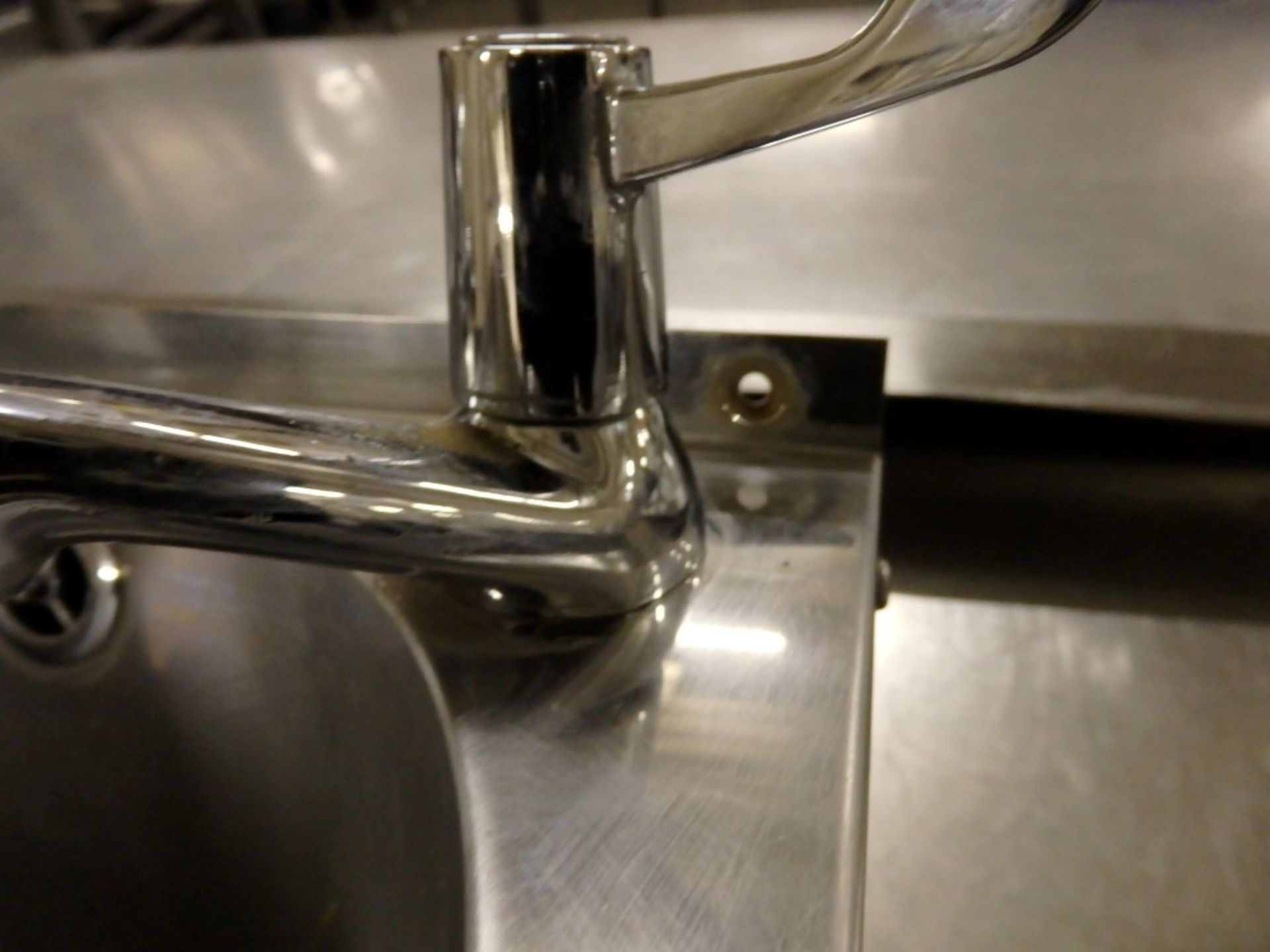 1 x Stainless Steel Wall Mounted Sink Basin - H30 x W34 x D35cm - Suitable For Commercial Kitchens - - Image 4 of 9