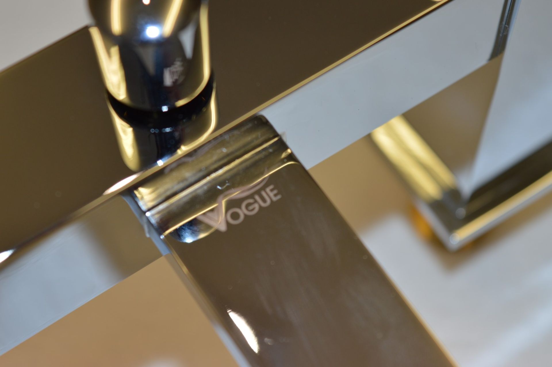 1 x Vogue Series 1 Bath Shower Mixer With Handset in Chrome - Modern Bath Mixer Tap in Bright Chrome - Image 9 of 10