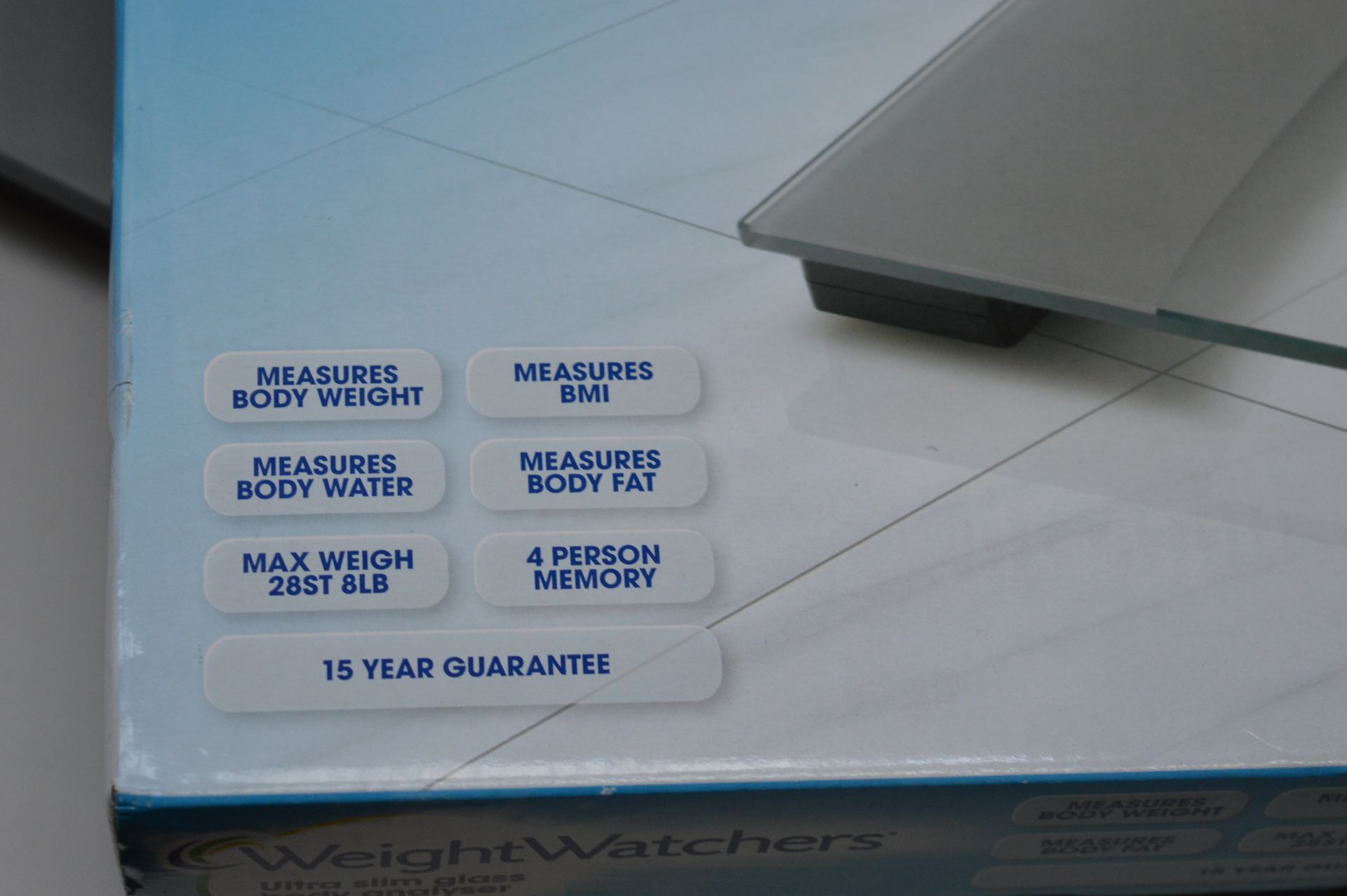 1 x Weight Watchers Ultra Slim Glass Body Analyser Scales - Measures Body Weight, Body Water, BMI - Image 3 of 6