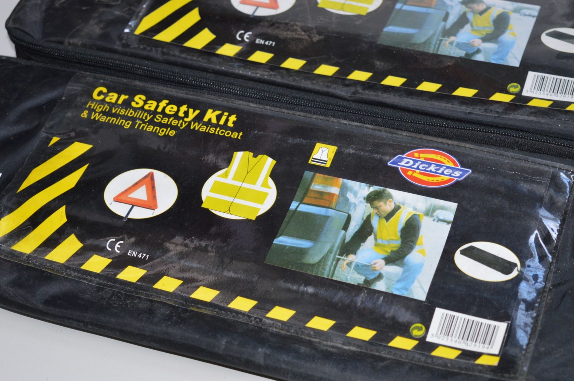 3 x Dickies Reflective Triangle Car Safety Kits - Includes 1 x Set With Hi Vis Jacket and 2 x Sets - Image 3 of 4