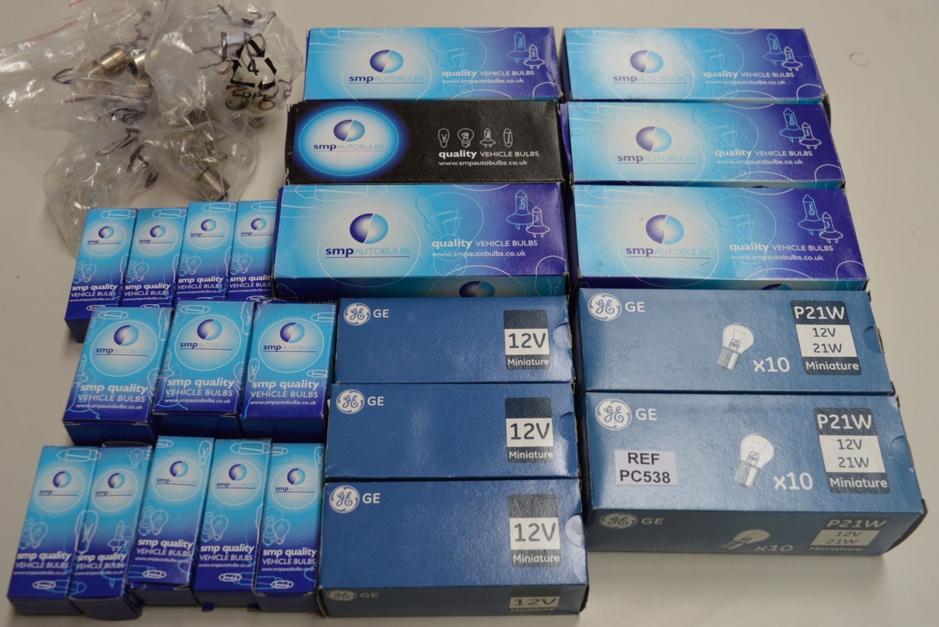 135 x Various 12v Mini Light Bulbs - For Cars and Vans etc - Unused Stock - Good Selection From