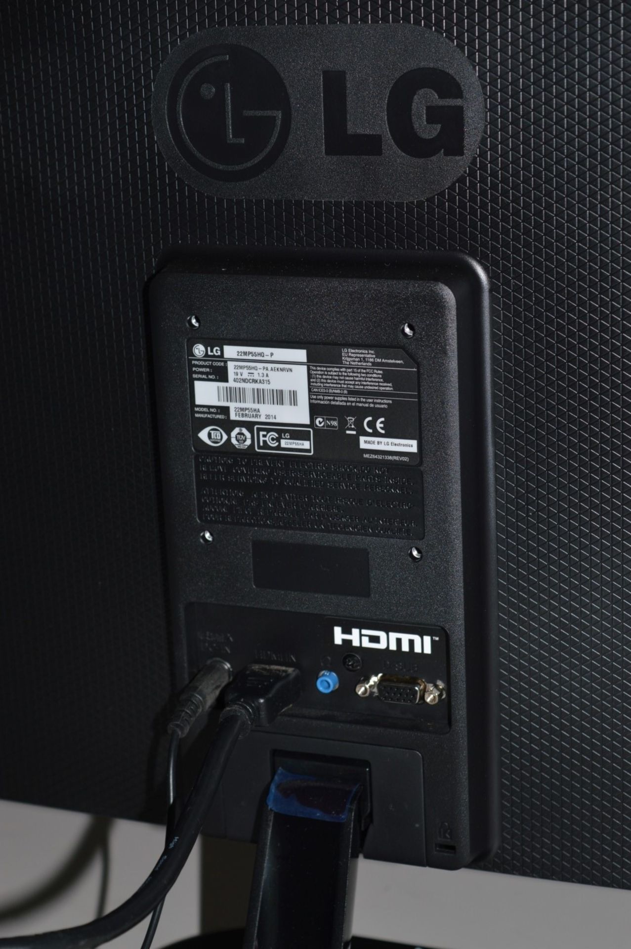 1 x LG 22" Full HD LED Monitor - Model 22MP55HQ-P - Resolution 1920 x 1080 - 5ms Response Time - - Image 4 of 4