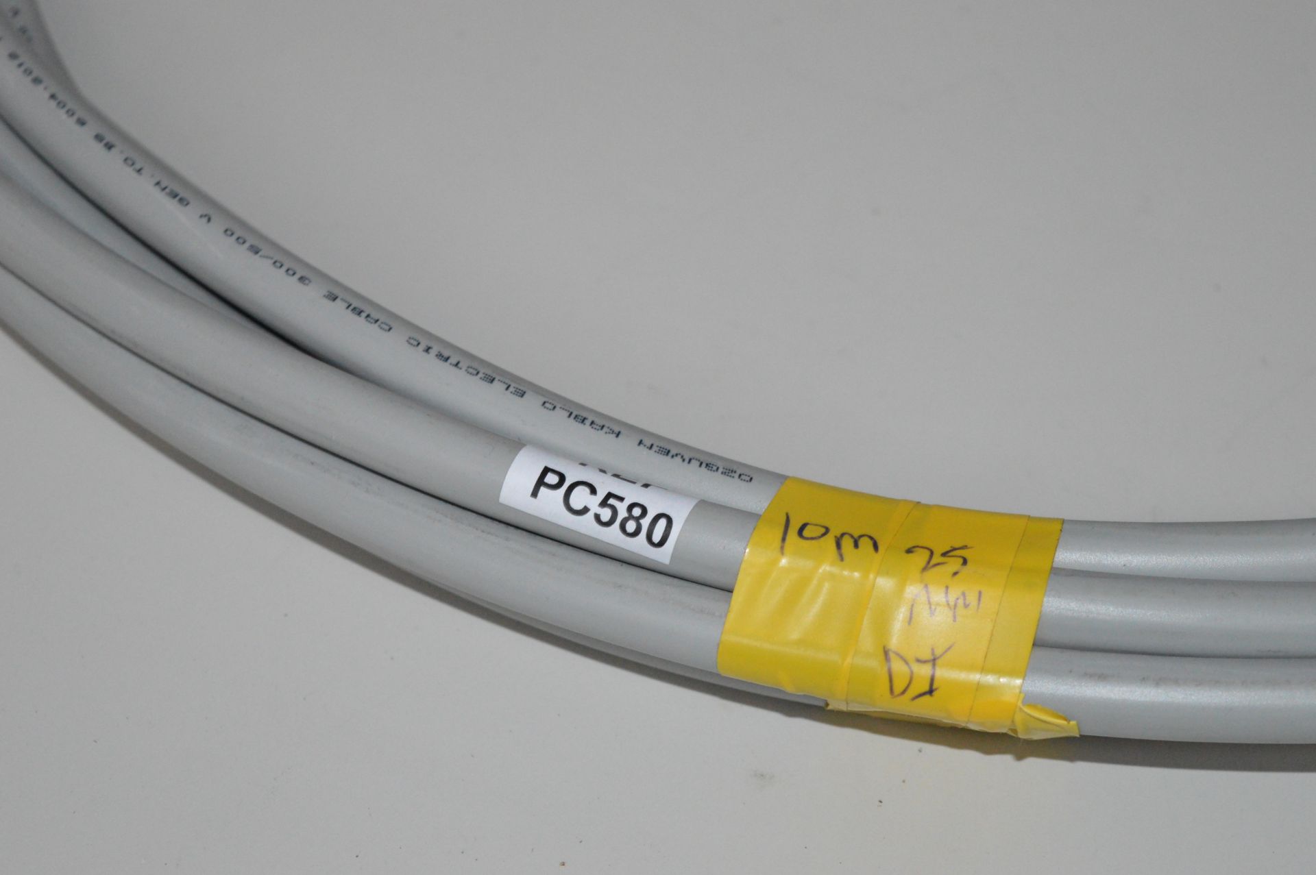 10 x Meters of OZGUVEN Electric Cable 300/500v - Unused - CL300 - Ref PC580 - Location: Altrincham - Image 3 of 5