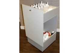 5 x Storage Cupboards On Castors - Ideal For Using Under Counters - Suitable For Beauty Salons,
