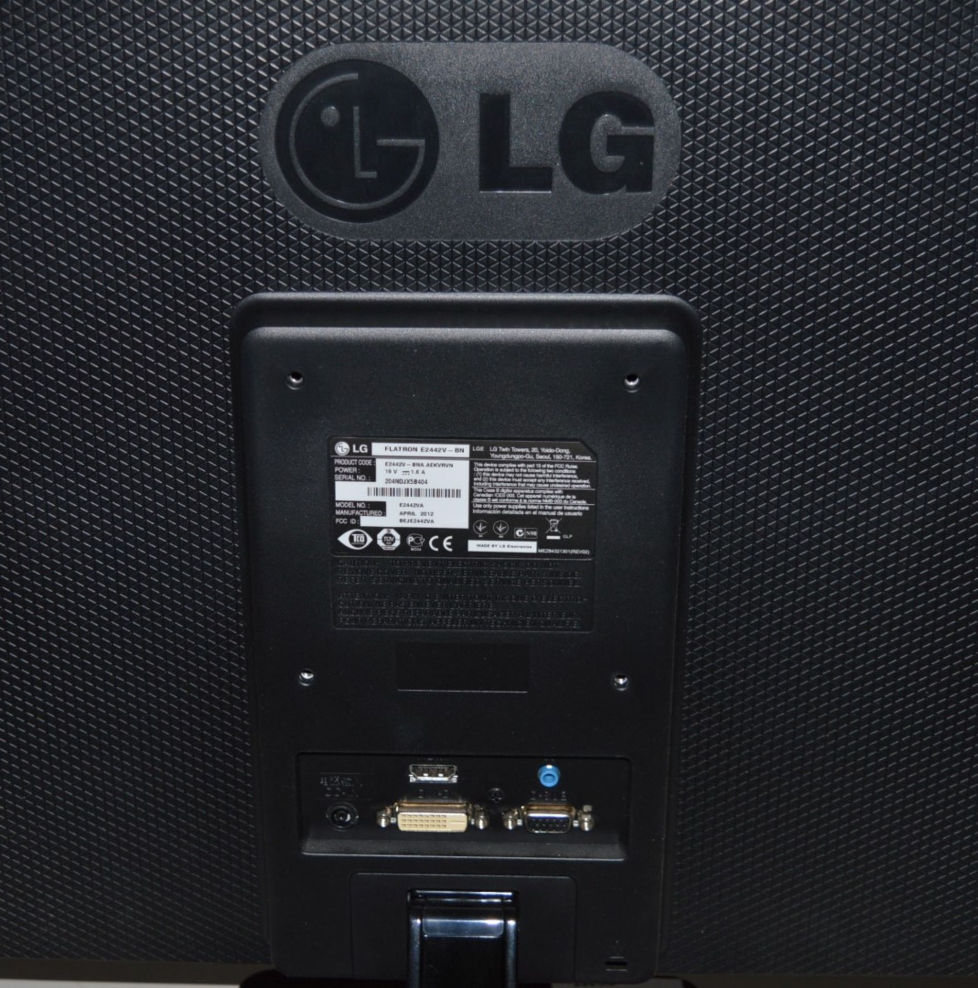 1 x LG 24" Full HD LED Monitor - Model LE2442V-BN - Resolution 1920 x 1080 - Inputs DVI, VGA, HDMI - - Image 4 of 5