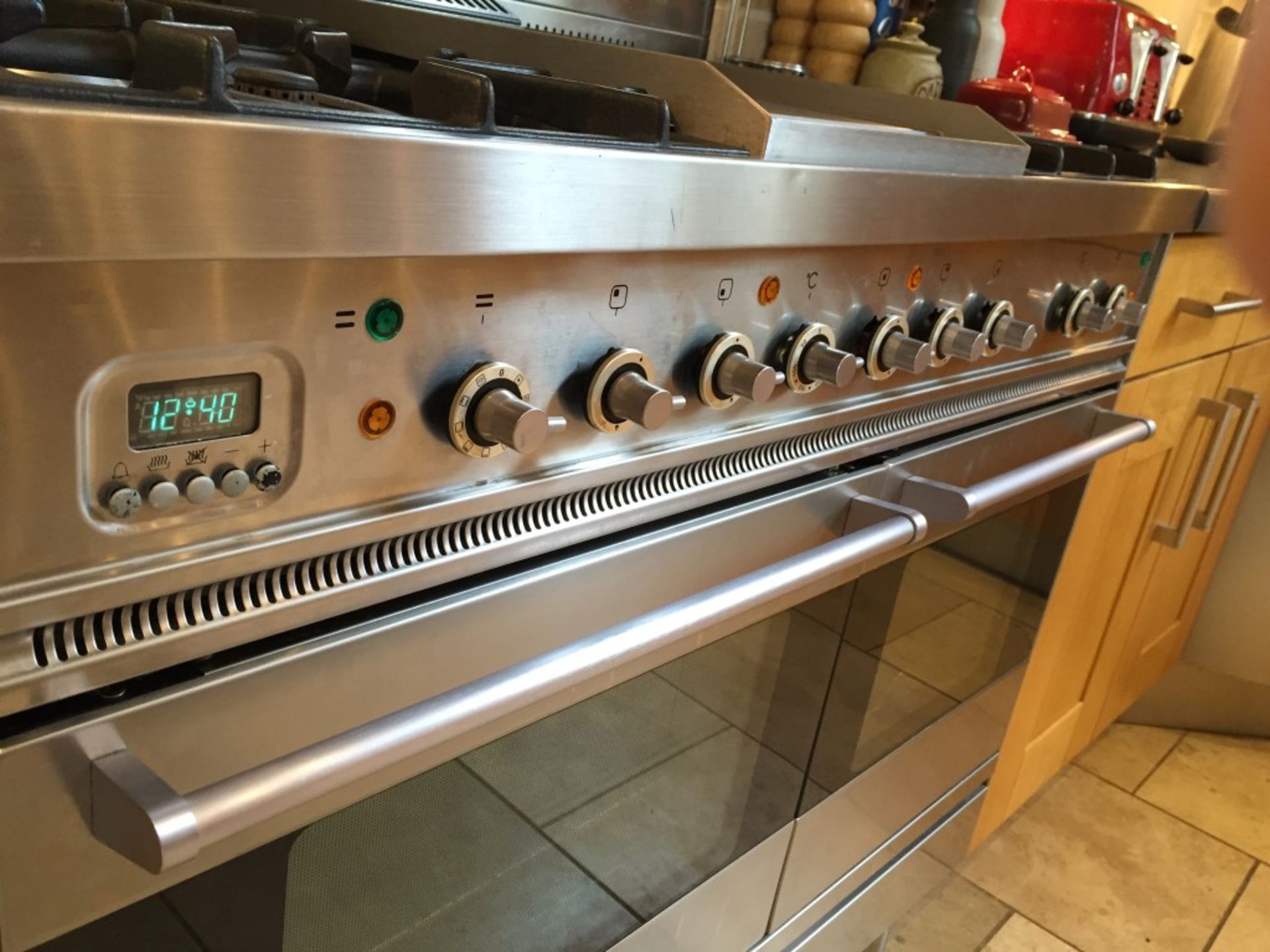 1 x Britannia Classic Range Cooker With Britannia Extractor Hood - Excellent Working Condition - Image 8 of 11