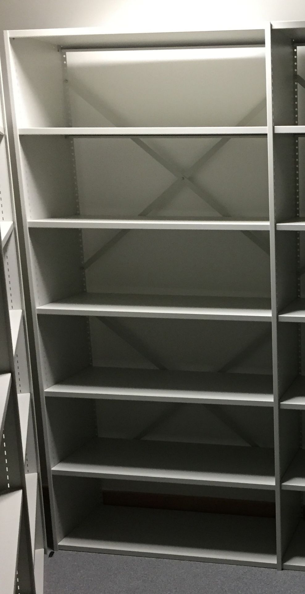 20 x Modern Light Grey Metal Storage Bays - Includes 25 Uprights and 168 Shelves - Excellent Clean - Image 8 of 12