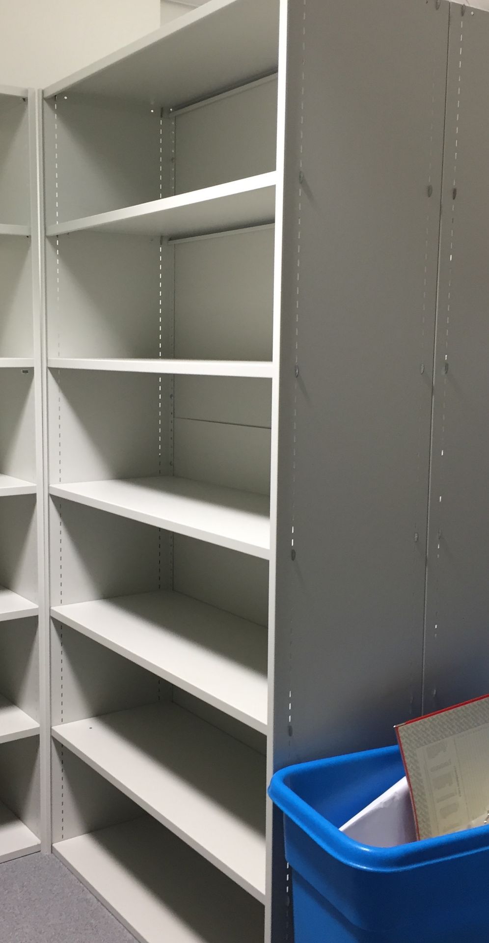 20 x Modern Light Grey Metal Storage Bays - Includes 25 Uprights and 168 Shelves - Excellent Clean - Image 7 of 12