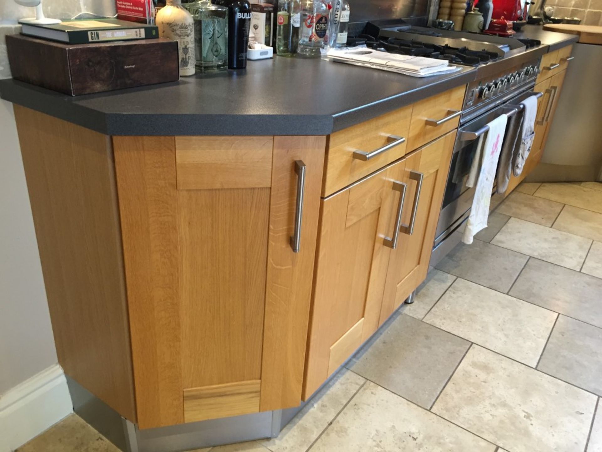 1 x Solid Wood Kitchen By English Rose With Breakfast Bar/Central Island Unit, Laminate Worktops And - Image 4 of 40