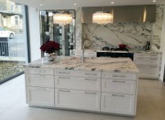 1 x Stunning Siematic Showroom Kitchen In An Ice White, High Gloss Finish - Featuring Miele