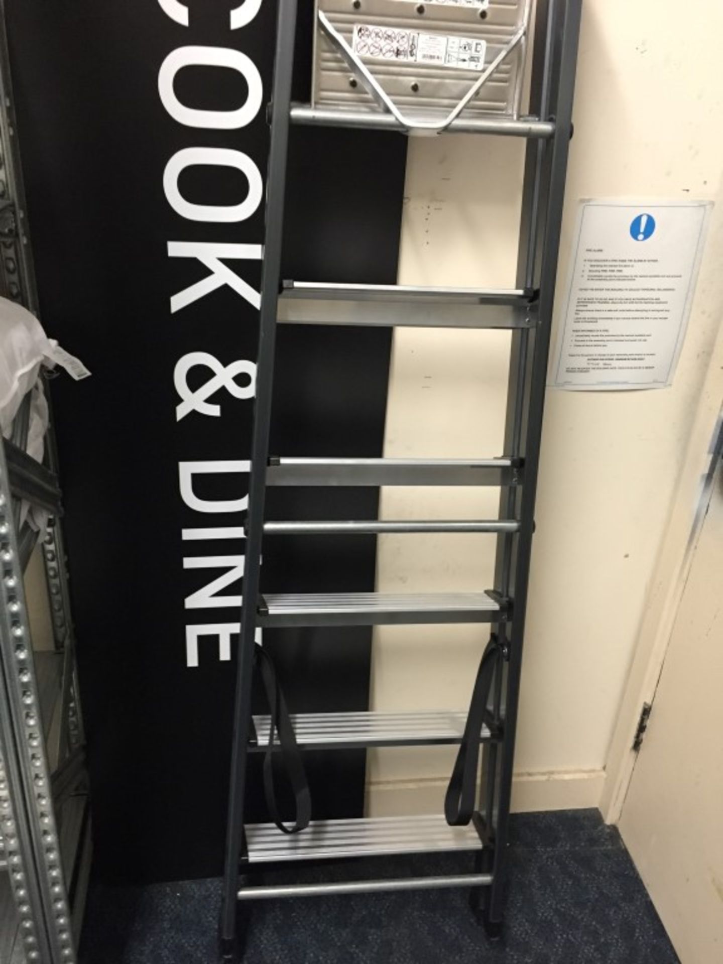 1 x Krause 6 Step Ladders, Condition looks as new - Ref: CF014 - CL127 - Location: Farnborough, - Image 9 of 9